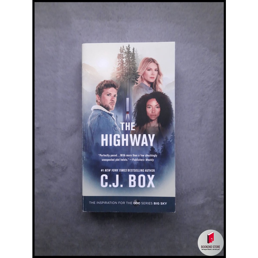 (MMPB) The Highway A Cody Hoyt/Cassie Dewell Novel (The Highway