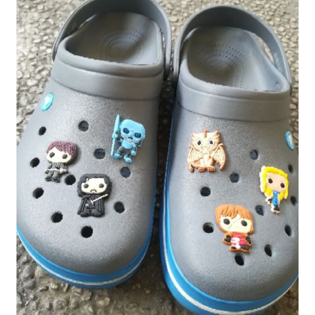 aladdin crocs