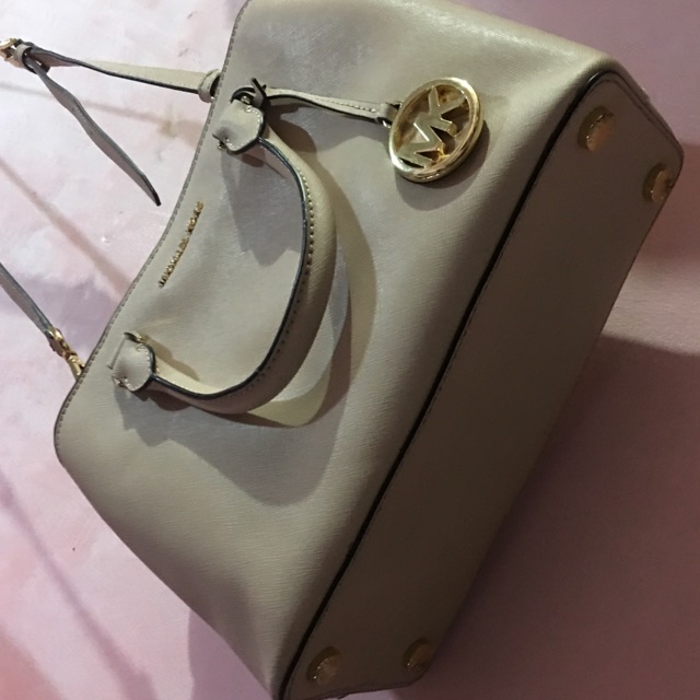 mk savannah bag