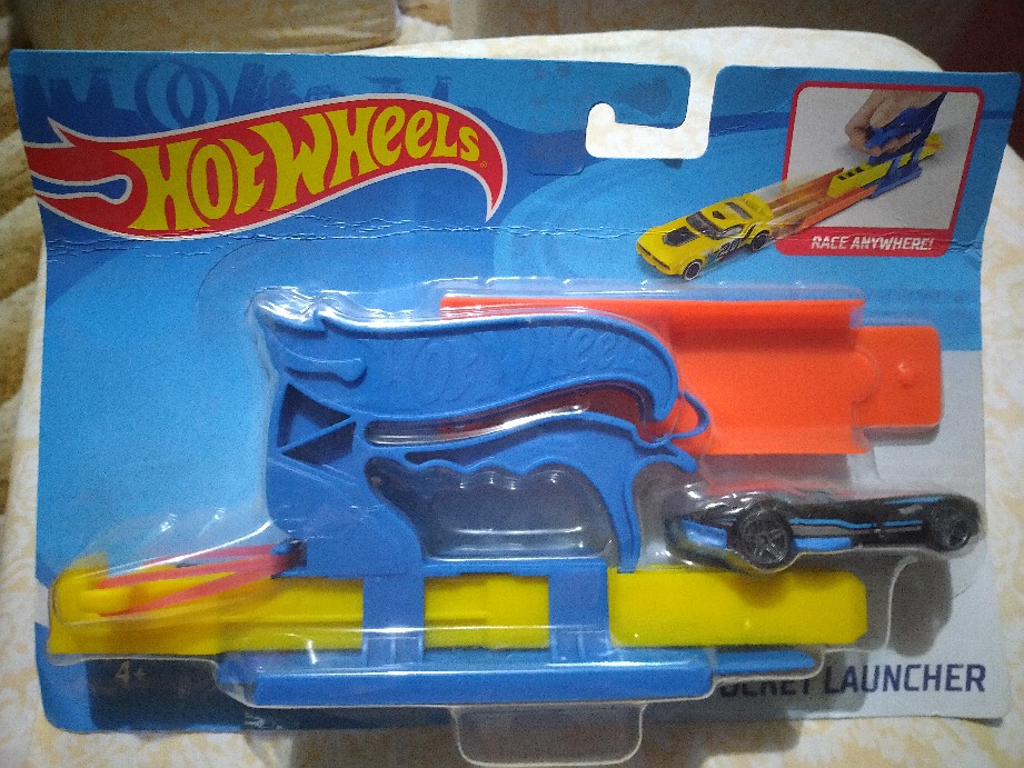 hot wheels pocket launcher