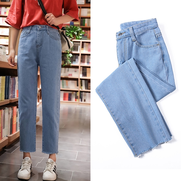 loose denim pants outfit