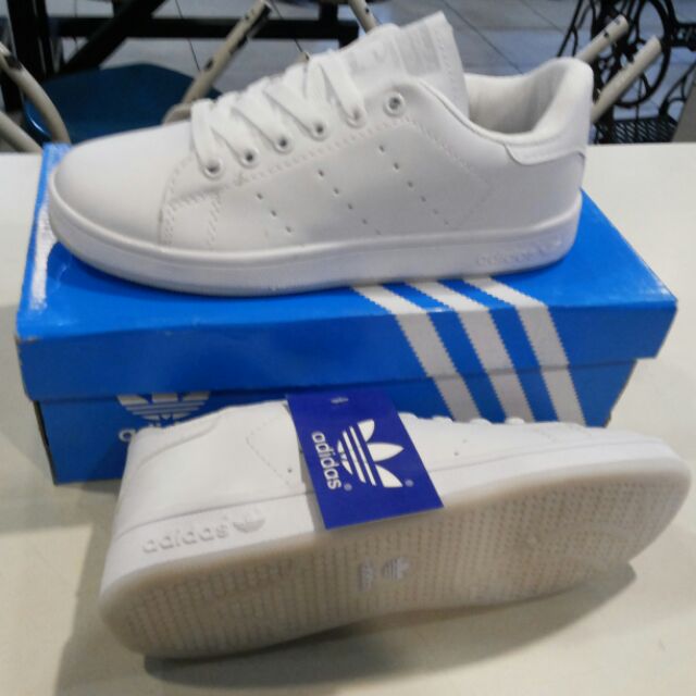 Autocomplacencia Pronombre Ya All White Adidas Leather Shoes for Women | Shopee Philippines
