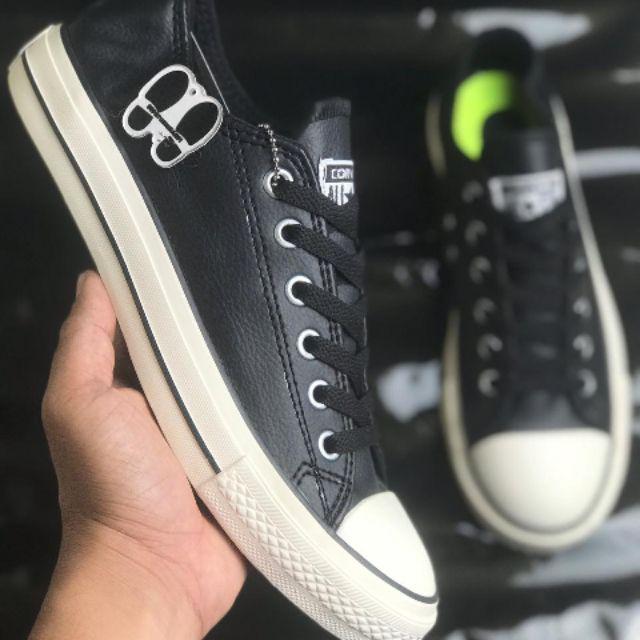 sepatu converse leather