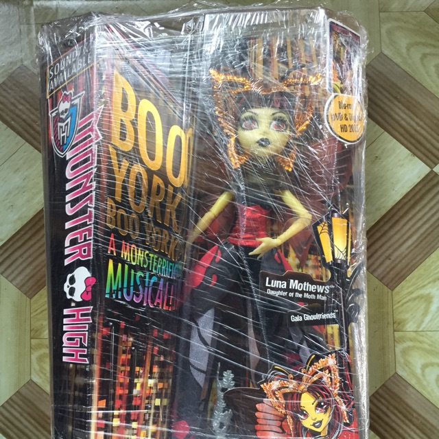 Brand New Nrfb Monster High Luna Mothews Doll Shopee Philippines