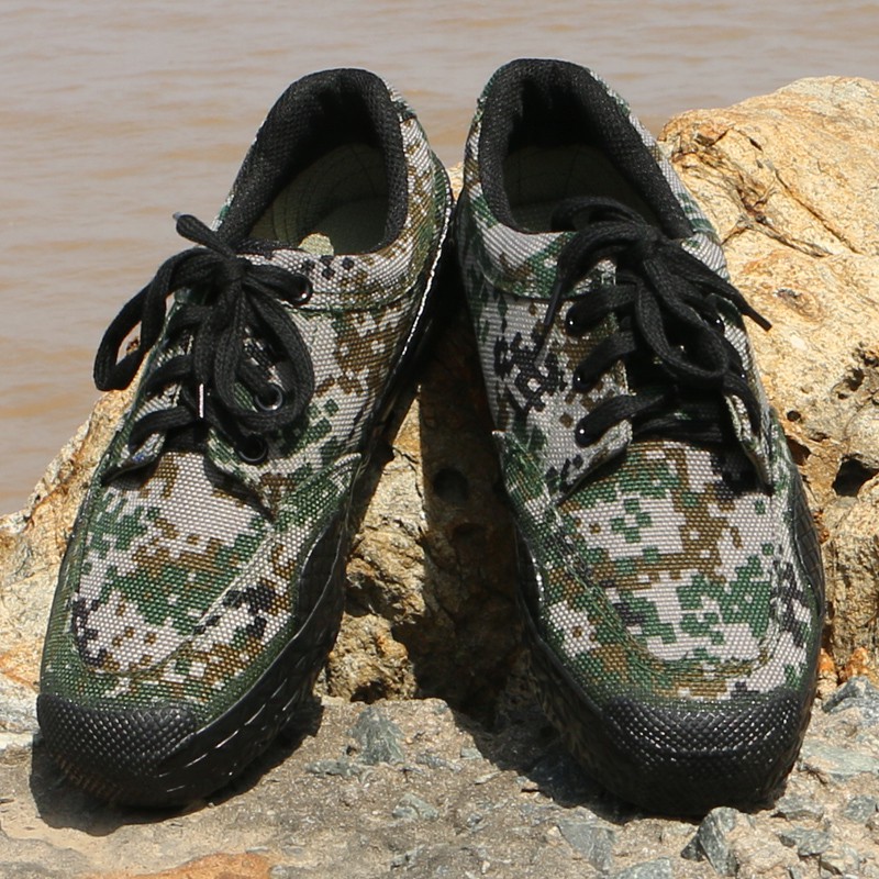 womens slip on camo shoes