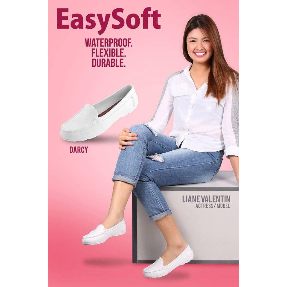 easy soft white shoes
