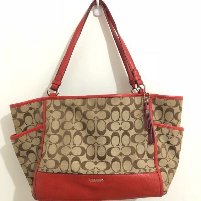 coach carrie tote