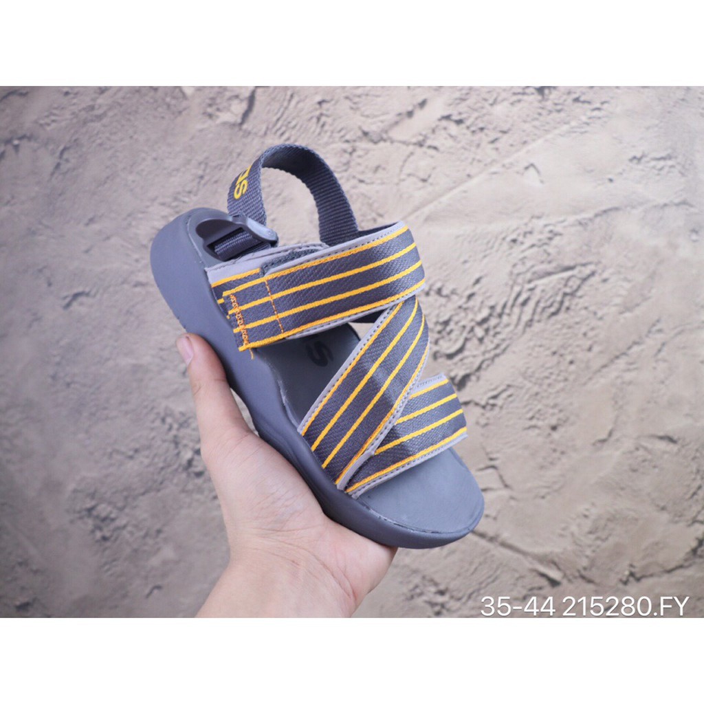 90s flip flops
