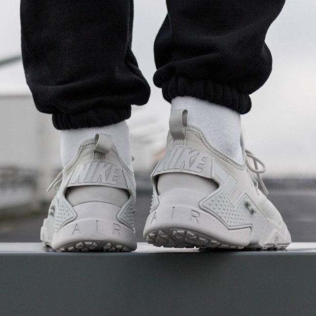 nike huarache drift all white