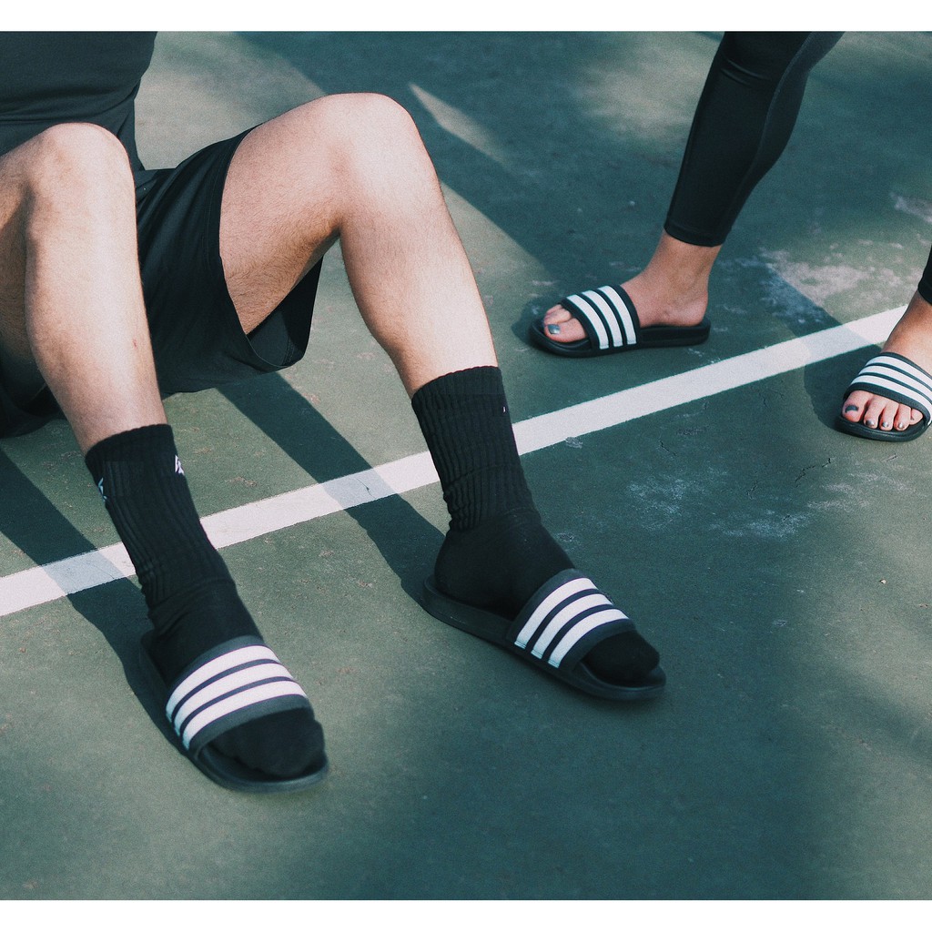 adidas adilette on feet