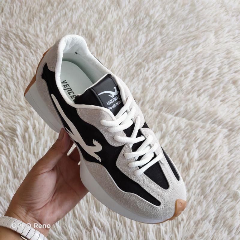 lanzera indoor soccer shoes