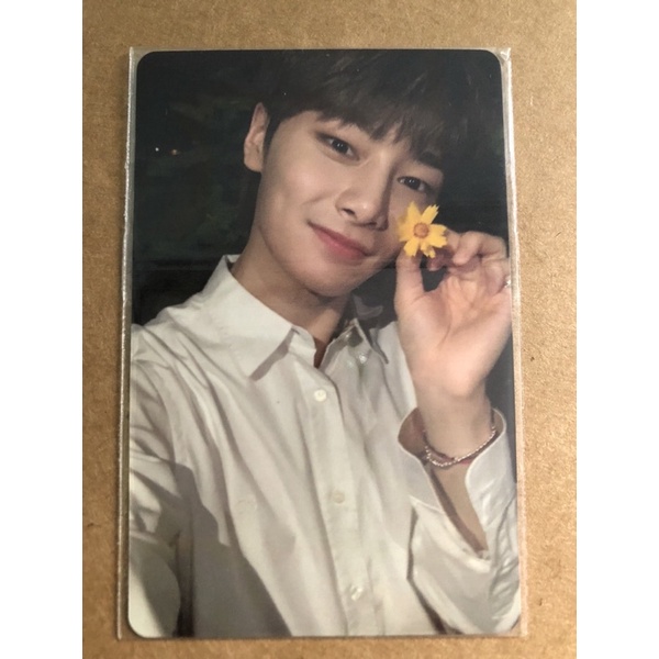 yang jeong-in/I.N. limited edition photocard | Shopee Philippines