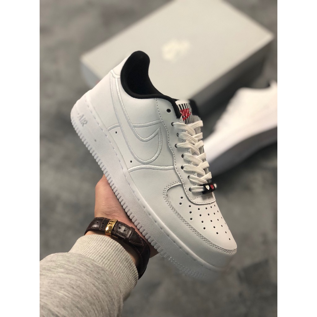 nike air force 1 white black stripe