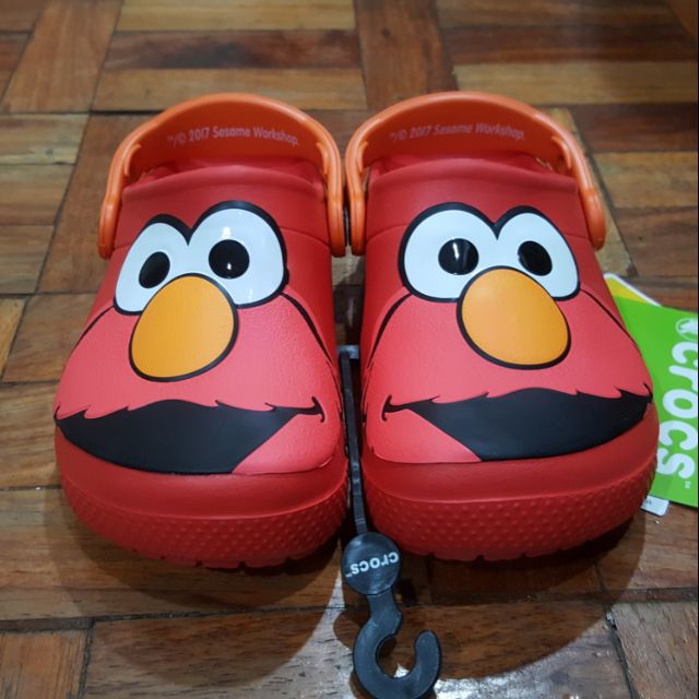 elmo crocs size 6