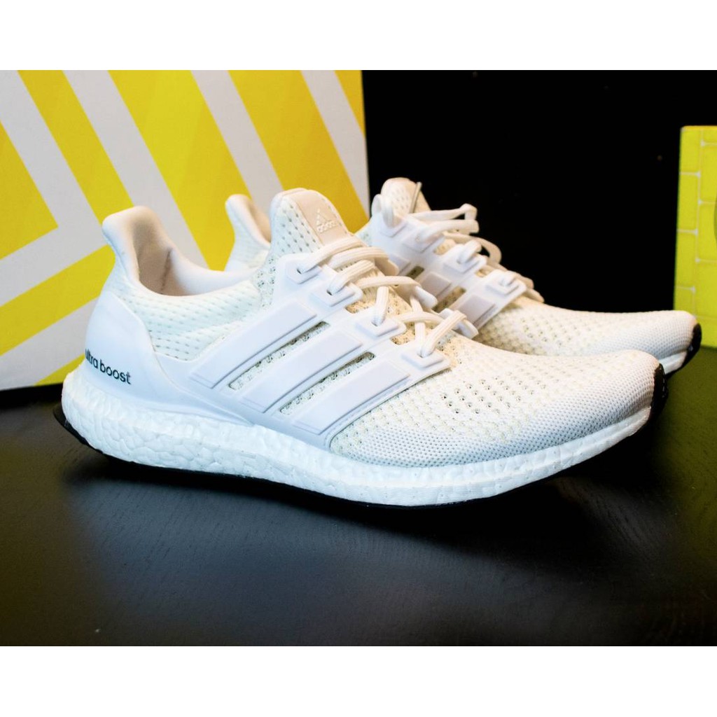 triple white ultraboost 3.0