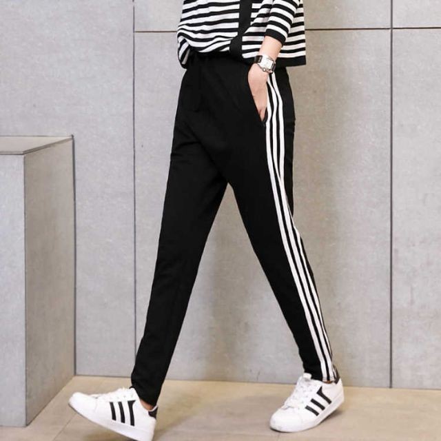 stretchable track pants