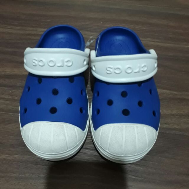 crocs sm megamall