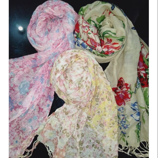 floral print scarf