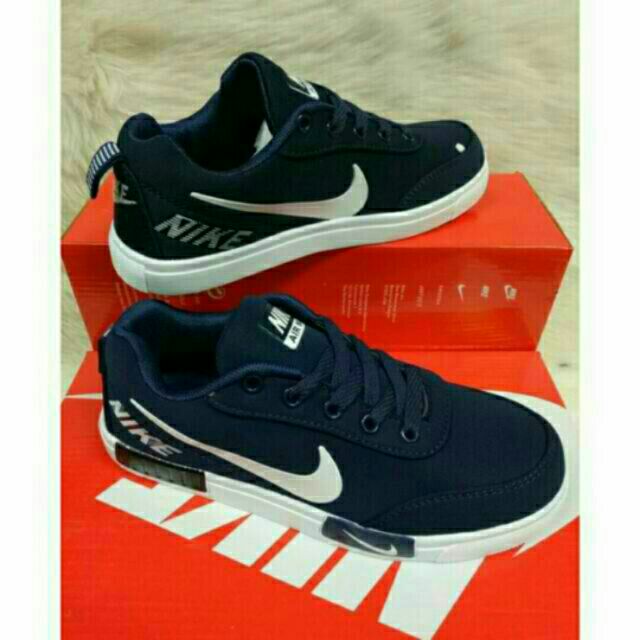 nike shoes for men flat