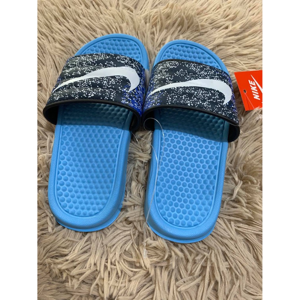 nike slides in bulk