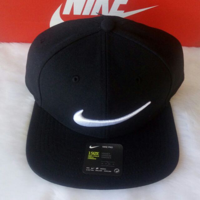 nike swoosh snapback