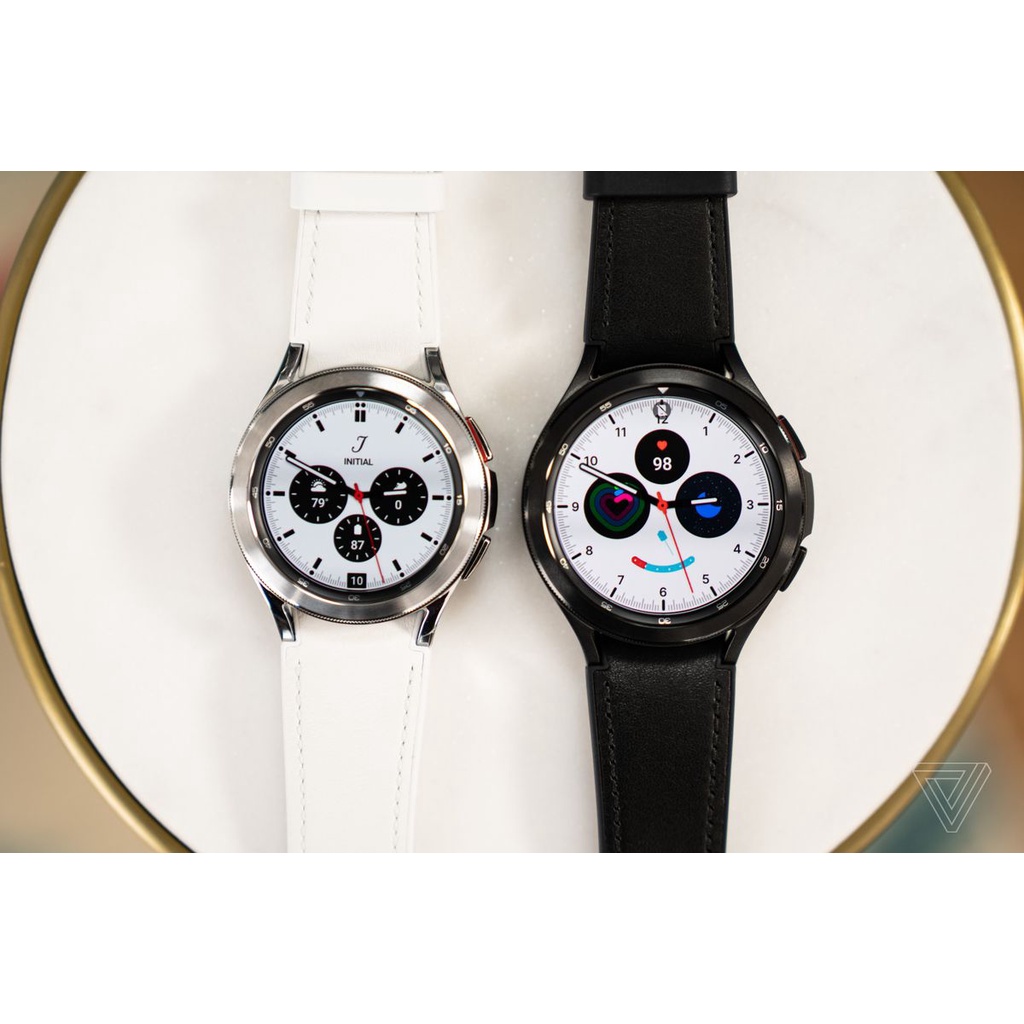 Samsung Galaxy Watch 4 Classic Bluetooth Smartwatch & Fitness Tracker