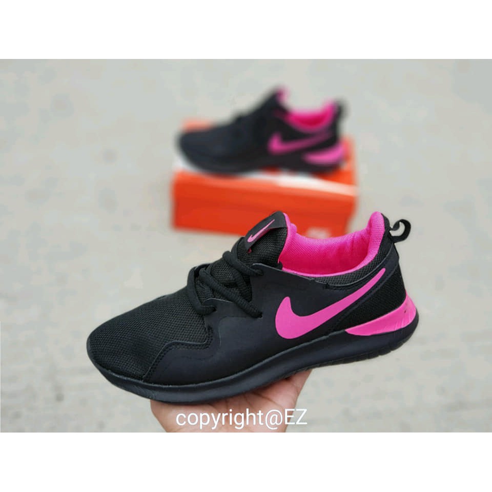 black with pink nike shoes