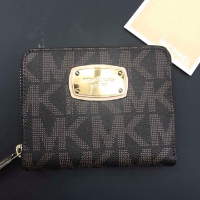 mk short wallet