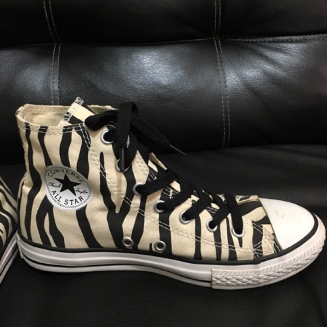 converse zebra high tops