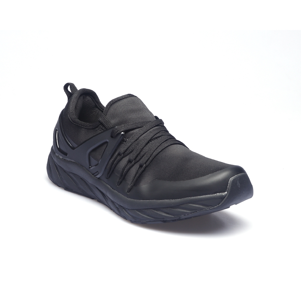 world balance all black shoes