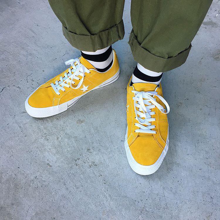 converse mustard yellow suede