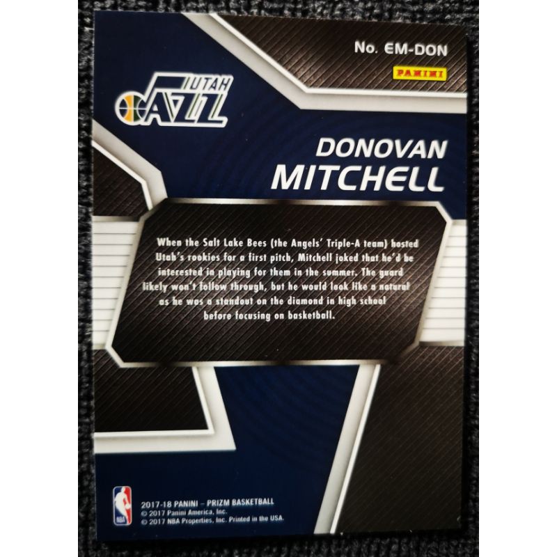 2017-18 Panini Prizm Donovan Mitchell Emergent RC #EM-DON in Rookie Toploader