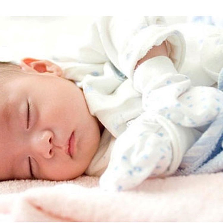 baby gloves to prevent scratching