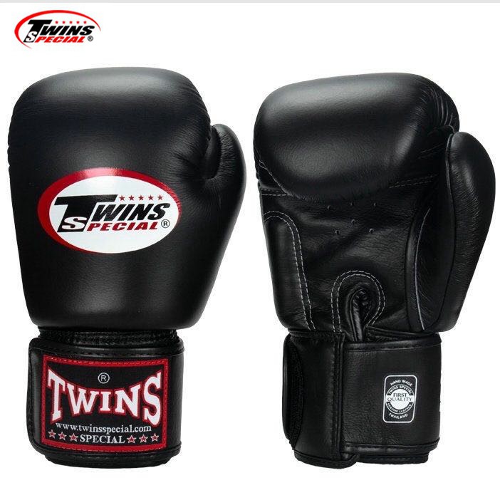 fighting boxing gloves