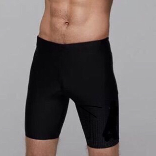 short black bike shorts