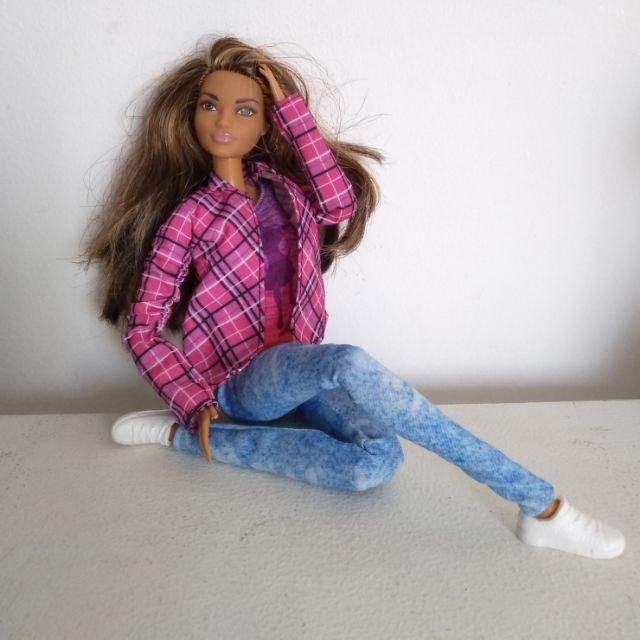 barbie made to move skater