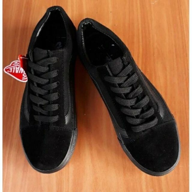 ladies black vans size 7