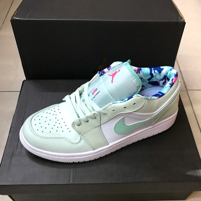 jordan low mint green
