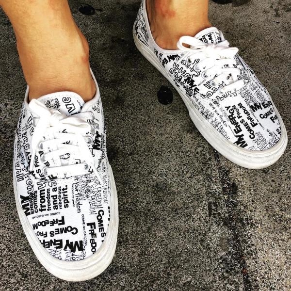 cdg vans vault