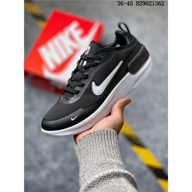 nike amixa black