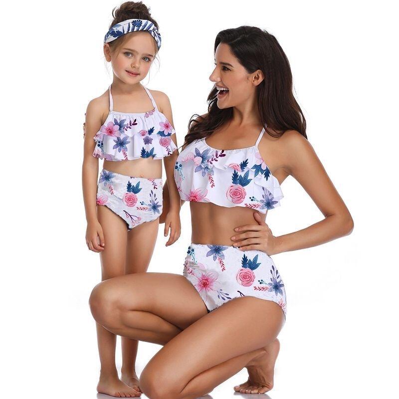 matching swimwear mom and daughter