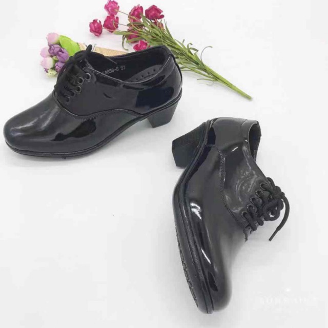 female security guard shoes