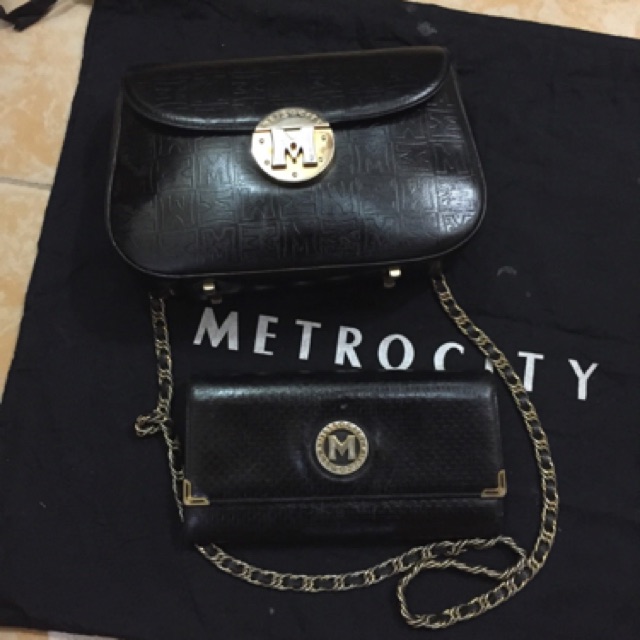 metro city sling bag price