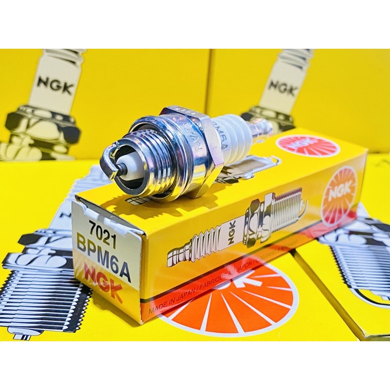 NGK BPM6A Spark Plug (7021) – 14mm Thread, 19mm Socket, Nickel Electrode – Compatible With Scooters, Motorcycles, ATVs