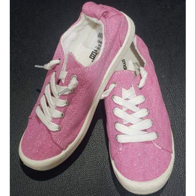 payless pink shoes