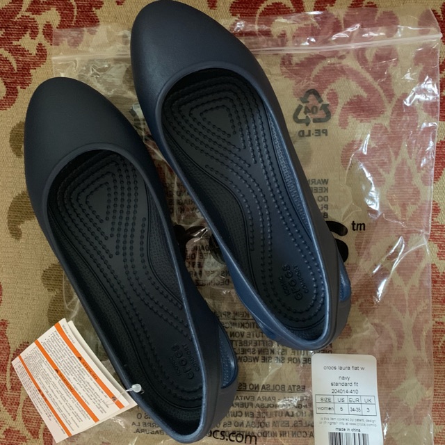 crocs laura flat review