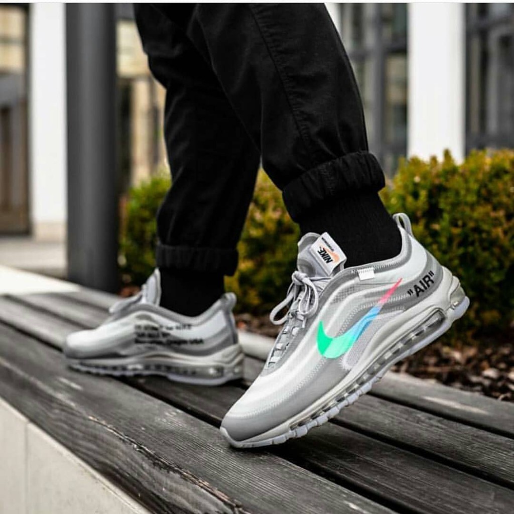 97 menta off white