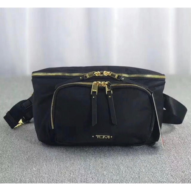 tumi fanny pack