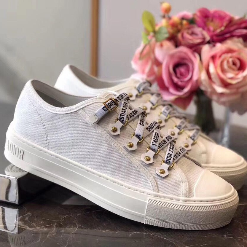dior low cut