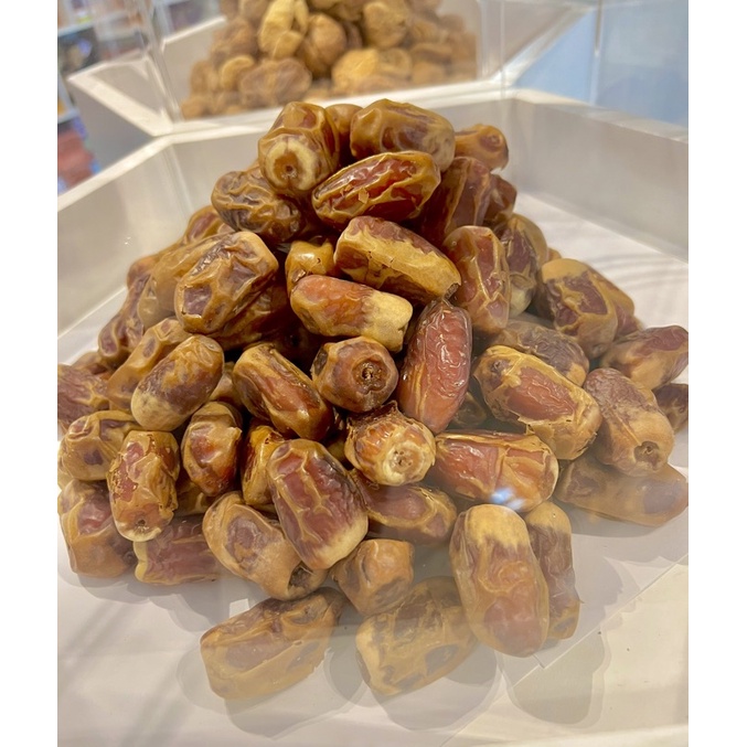 Sagai dates fruit 500 gramsimported from Saudi presyo ₱425